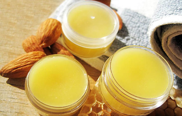 Зуд при варикозе: причины, лечение (медикаменты, народные средства, диетотерапия), возможные осложнения (трофические язвы, дерматит, экзема)