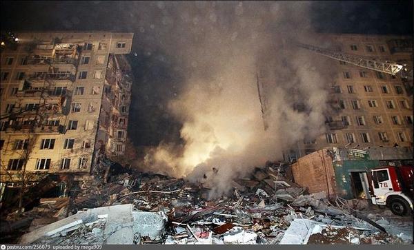 Взрыв в жилых зданиях