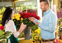 Выбираем цветы для девушки