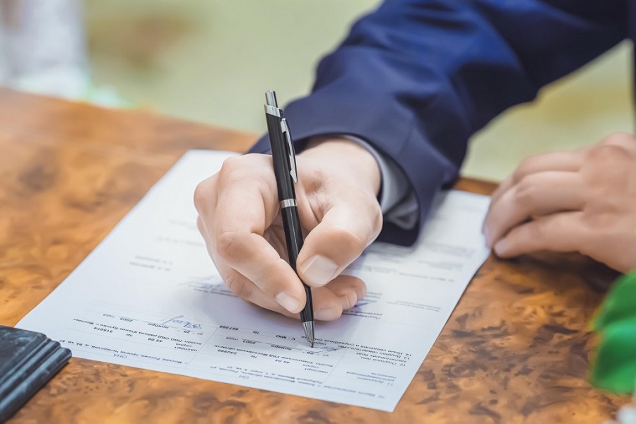 Если на ваши документы оформили кредит