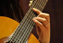 Легкие песни на гитаре для новичков