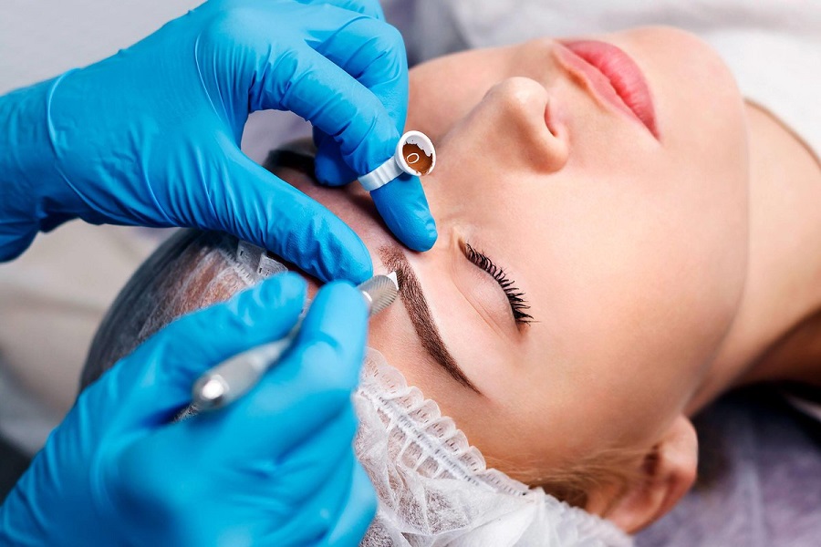 Почему многие выбирают волосковую технику татуажа