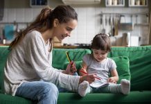 Почему к выбору няни нужно подходить с умом