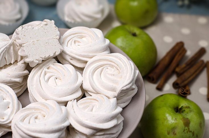 Полезные сладости: чем вкусно питаться и не навредить своему организму?