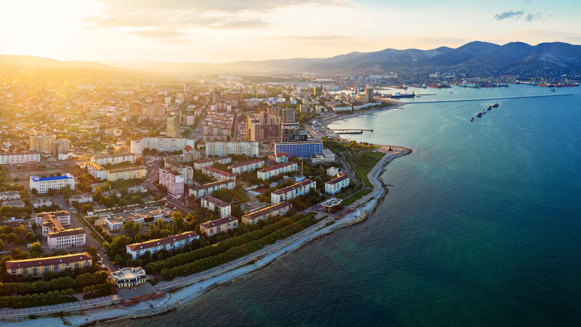 Плюсы переезжать в Новороссийск