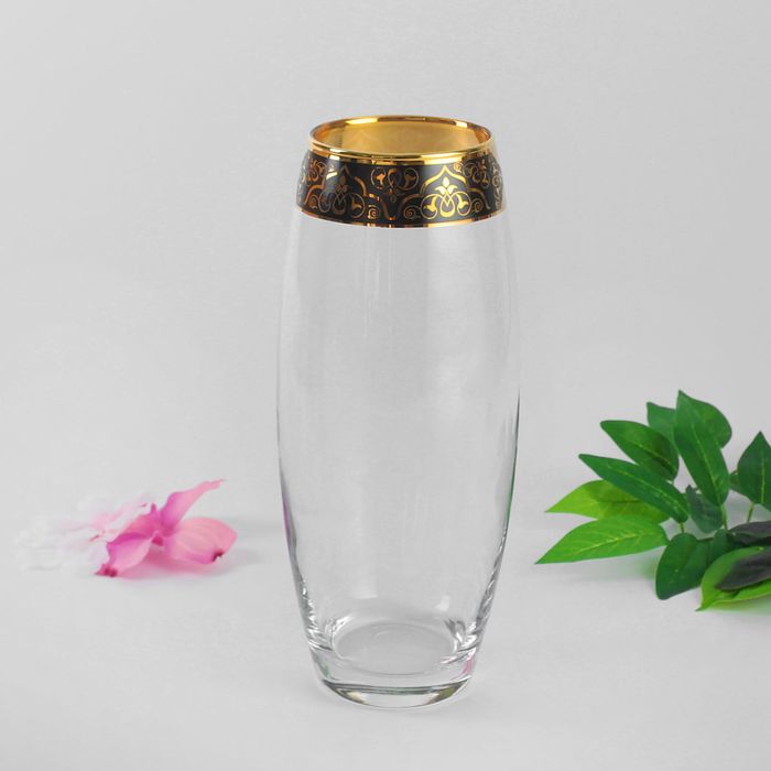 Как выбрать хорошую вазу для цветов