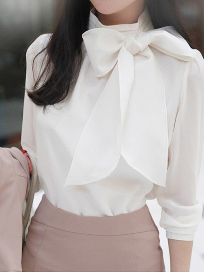 Особенности выбора и сочетания белой блузки