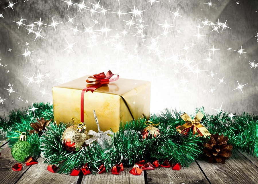 Готовимся к Новому году: новогодняя мишура и праздничная упаковка