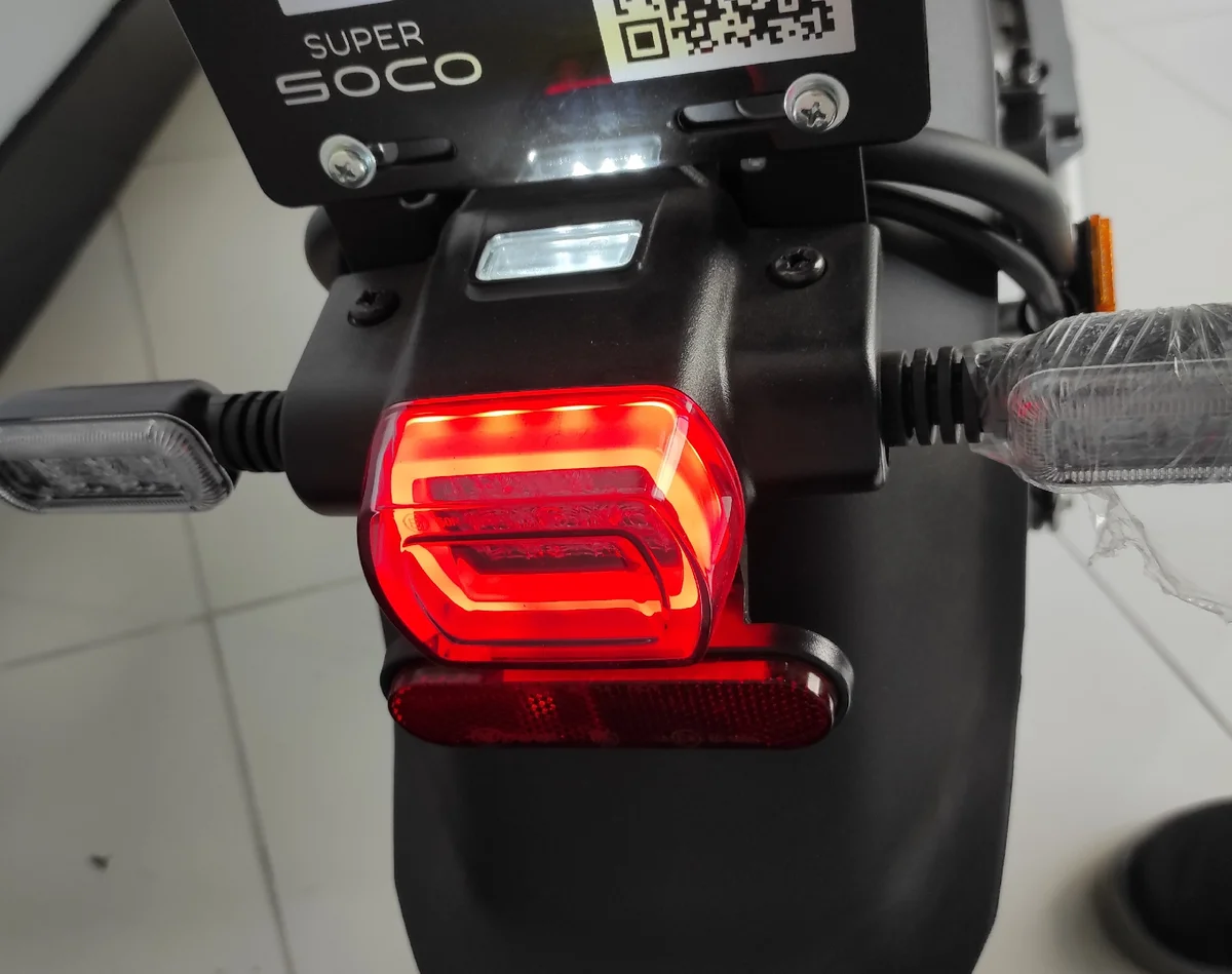 Электробайк Super SOCO TC Мах достойный конкурент бензиновым мотоциклам