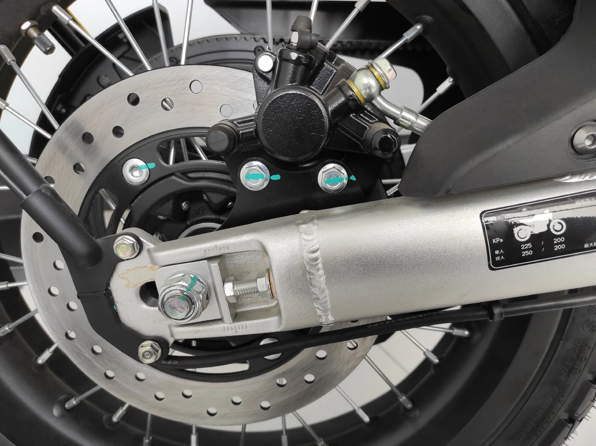 Электробайк Super SOCO TC Мах достойный конкурент бензиновым мотоциклам