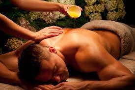 Изучение особенностей услуг для мужчин 18+: раскрытие желаний и популярности