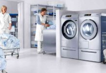 Почему химчистку верхней одежды лучше доверить профессионалам