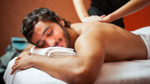 Проститутки: понять, почему мужчины обращаются к ним