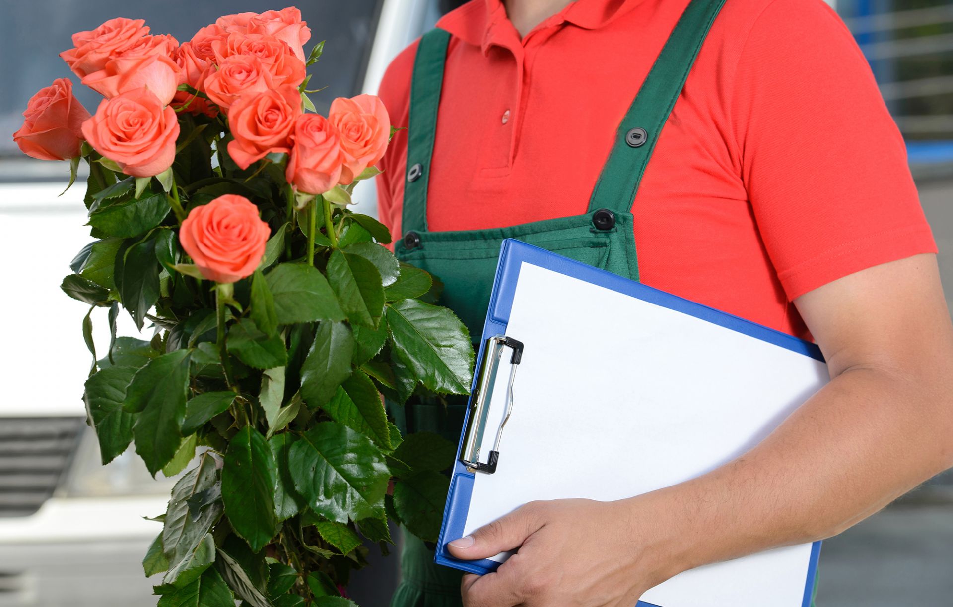 Доставка цветов: подарите радость своим близким