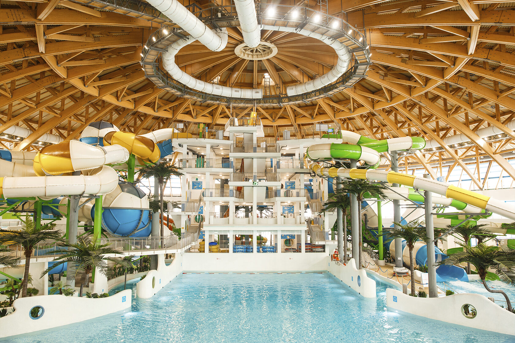 Знакомство с чудесами детского аквапарка