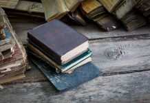 Секреты успешной торговли антикварными книгами: советы коллекционерам