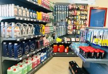 Торговые стеллажи: незаменимые помощники в организации прибыльного бизнеса