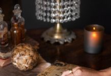 Гадание Таро на Прошлое: как сделать и его значение