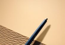 Перьевая ручка как идеальный подарок для руководителя: выбор статуса и стиля