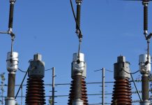 Комплексная защита электросети: сочетание автоматов, УЗО, УЗИП и АВР в едином щите