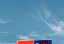 Табло для АЗС: Как выбрать идеальное решение для вашей автозаправочной станции