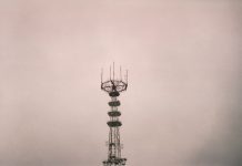 Оборудование для беспроводных сетей: Как не потеряться в эфире и создать стабильное соединение