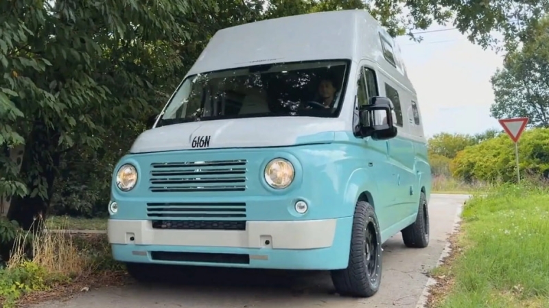 Современному Fiat Ducato подарили внешность ретро-фургона из 1960-х