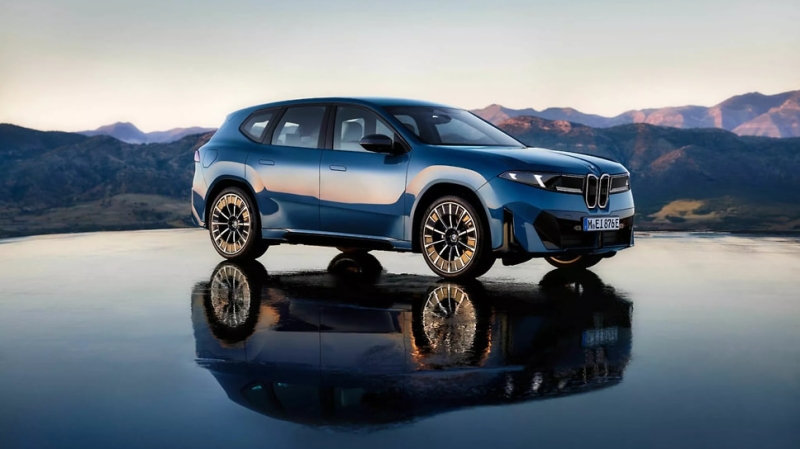 BMW представила кроссовер iX3, который стал первенцем «нового класса»