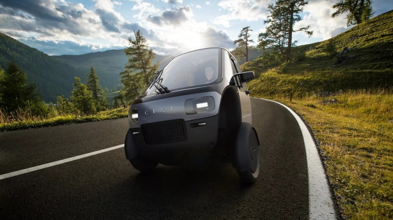 Французы разработали трехколесный педальный автомобиль