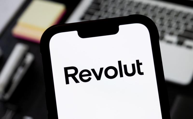Revolut начала размещать акции сотрудников при оценке в млрд