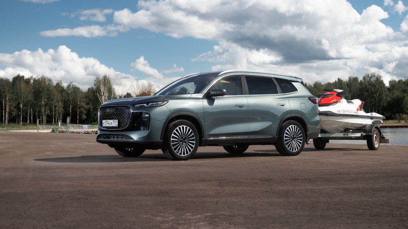 Tenet раскрыл цены на трехрядный кроссовер T8 российской сборки