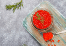 Заказать икру на дом: как превратить обычный вечер в праздник вкуса