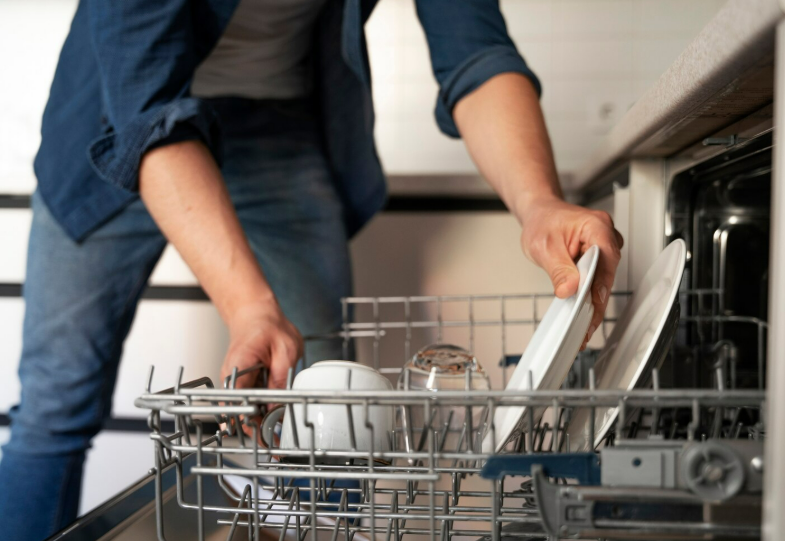 Ремонт Посудомоечных Машин на Дому: Как Вернуть Вашу Кухонную Помощницу к Жизни