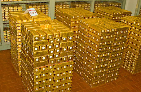 Цены на золото показали рекордное падение как минимум за 12 лет