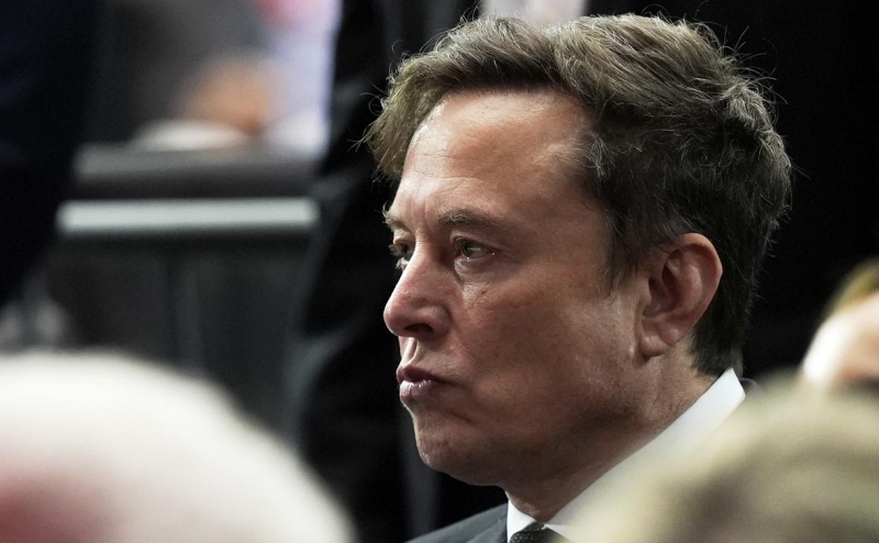 Илон Маск первым в истории достиг состояния 0 млрд