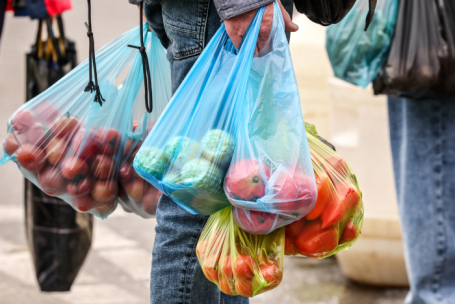 Минэк: заметнее всего за неделю подорожали бензин и овощи
