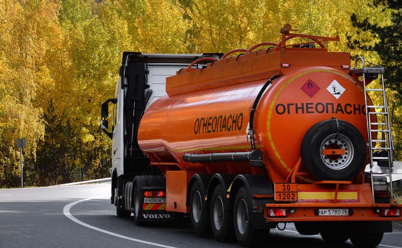 Путин ввел мораторий на обнуление топливного демпфера