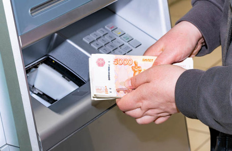 В России заметно снизились объемы кредитов, выданных гражданам