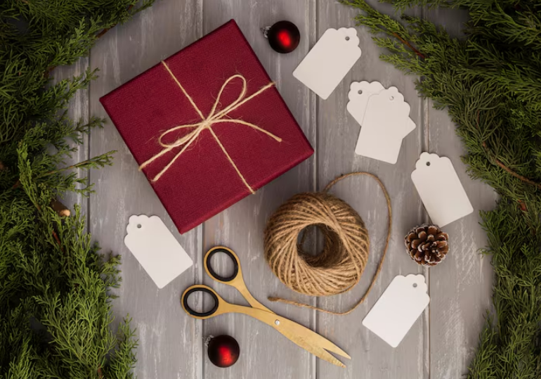 Корпоративные подарки на Новый год: как порадовать команду и укрепить бизнес-связи