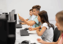 Компьютерные курсы для детей и школы детского развития: открываем дверь в цифровой мир