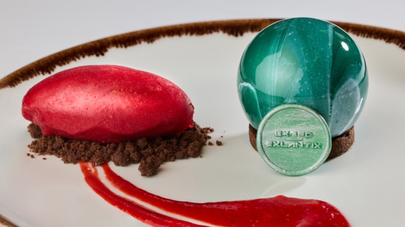 Бренду Exeed посвятили особый десерт