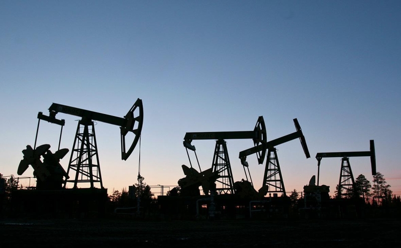 Цена российской нефти Urals опустилась ниже 