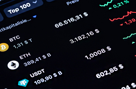 Дело о стейблкоине: КС рассмотрит иск владельца USDT