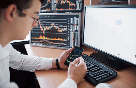 Рост на Мосбирже и ожидание конца шатдауна в США. Обзор финансового рынка от 11 ноября