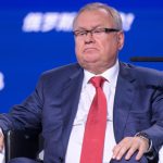 Андрей Костин: рыночного курса рубля нет, есть курс юаня, а юань и рупия — не свободные валюты