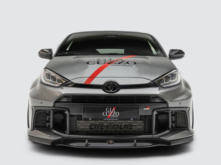 Дизайнер ВАЗ-2110 получил главный приз на выставке тюнинга в Германии