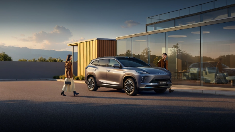 Новый гибрид Exeed Exlantix ET5 поступил в продажу в Китае