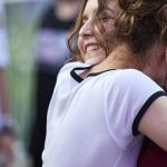 Психолог Кольцова рекомендовала обниматься с близкими минимум три-четыре раза в день